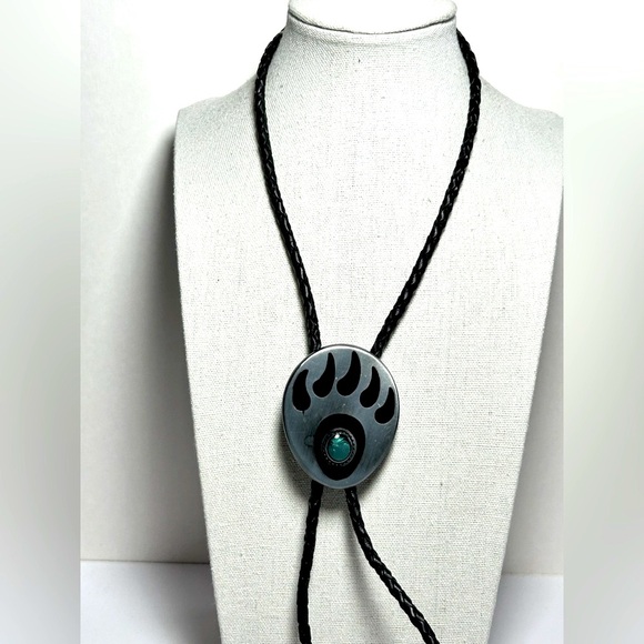 Southwestern Design Faux Turquoise Bear Claw Bolo Tie Silver Tone Black Enamel - Picture 1 of 9